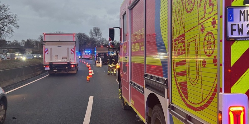 FW-MH: Verkehrsunfall auf der Autobahn A40 - Foto: presseportal.de