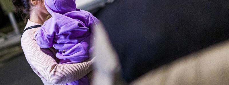 Für Frauen gelten unter der Taliban-Herrschaft große Freiheitsbeschränkungen. (Archivfoto) - Foto: Moritz Frankenberg/dpa