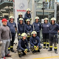Gemeinsam für Sicherheit: Schindler Deutschland schult Freiwillige Feuerwehren im Umgang mit Aufzügen - Foto: presseportal.de
