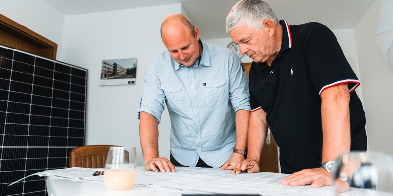 Vom Acker aufs Dach: Wie Ärzte und Apotheker jetzt klug in PV investieren - Foto: presseportal.de