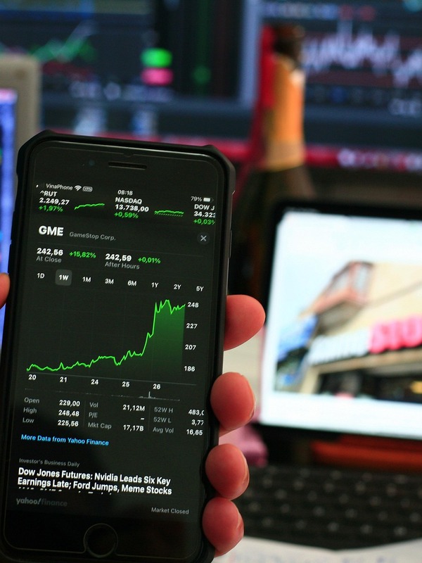 Systena Corp Aktie: Solider Nischenplayer im japanischen IT-Markt &ndash; Chance oder Wertfalle?