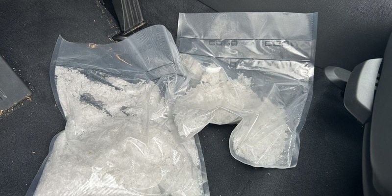 HZA-BI: Bielefelder Zoll stellt ein Kilo Crystal Meth sicher/Kurierfahrt auf der A44 bei Bad Wünnenberg beendet - Foto: presseportal.de