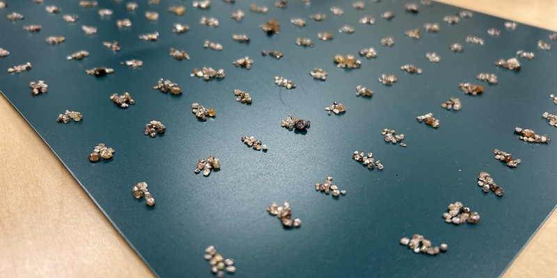 ZOLL-F: Edelsteine sichergestellt - Tatverdächtiger in Untersuchungshaft Frankfurter Zoll verfolgt Diamanten-Schmuggel - Foto: presseportal.de