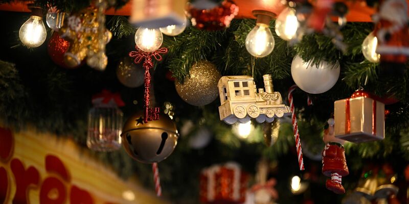 Der Markt in Duderstadt wurde am Abend geräumt. (Symbolbild) - Foto: Roberto Pfeil/dpa
