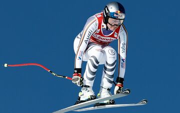 Emma Aicher zeigte im zweiten Rennen von St. Moritz eine famose Fahrt. - Foto: Gabriele Facciotti/AP/dpa