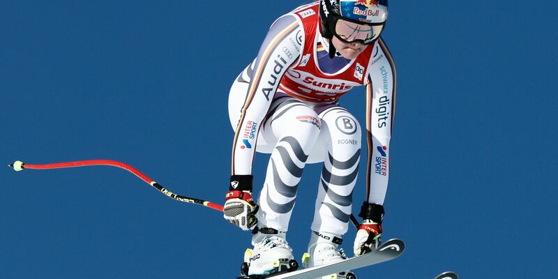 Emma Aicher zeigte im zweiten Rennen von St. Moritz eine famose Fahrt. - Foto: Gabriele Facciotti/AP/dpa