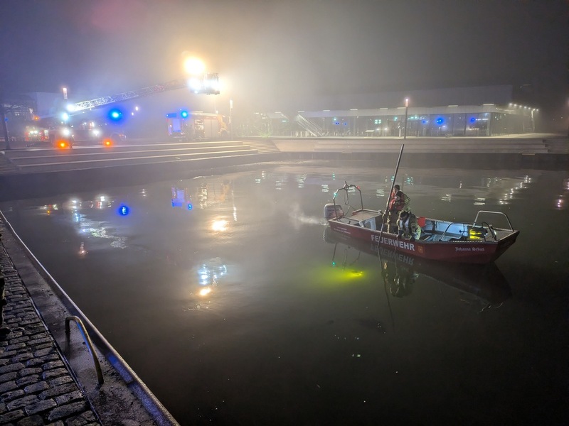 FW-KLE: Vermisste Person im Spoykanal gesucht - Foto: presseportal.de