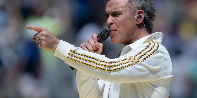 Robbie Williams hat ein neues Album auf den Markt gebracht. (Archivbild) - Foto: Sven Hoppe/dpa