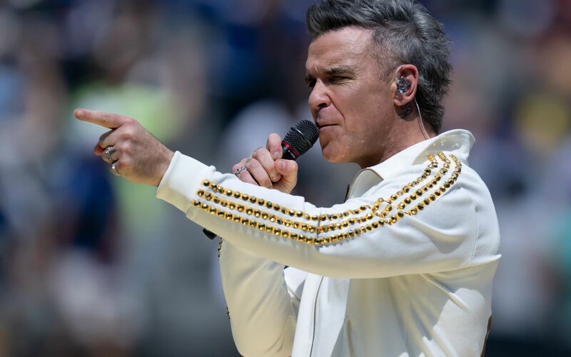 Robbie Williams hat ein neues Album auf den Markt gebracht. (Archivbild) - Foto: Sven Hoppe/dpa