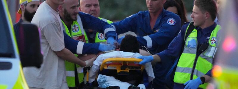 Bei dem Anschlag in Sydney gibt es mindestens zwölf Todesopfer. - Foto: Mark Baker/AP/dpa