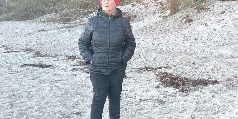 POL-KI: 251214.1 Hohwacht: Neue Fotos der vermissten 87-jährigen Frau - Folgemeldung zu 251213.1 - Foto: presseportal.de