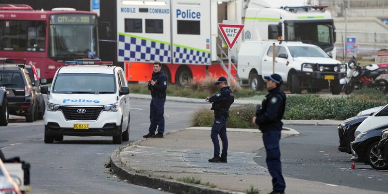 Am Tag nach dem Angriff werden neue Details bekannt. - Foto: Mark Baker/AP/dpa