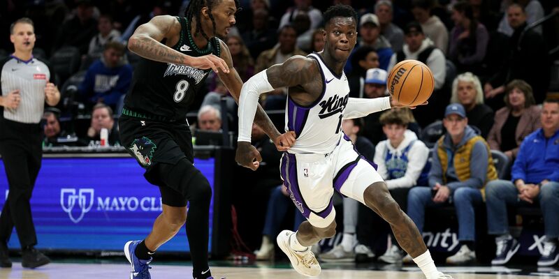 Dennis Schröder (r) erzielte 17 Punkte für die Kings, zum Sieg in Minnesota reichte es aber nicht. - Foto: Matt Krohn/AP/dpa