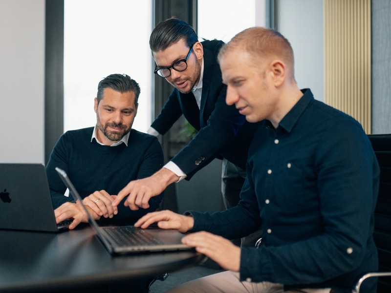 Aufstieg oder Wechsel: Warum Unternehmen ihre besten Leute verlieren – und wie sie das verhindern - Foto: presseportal.de