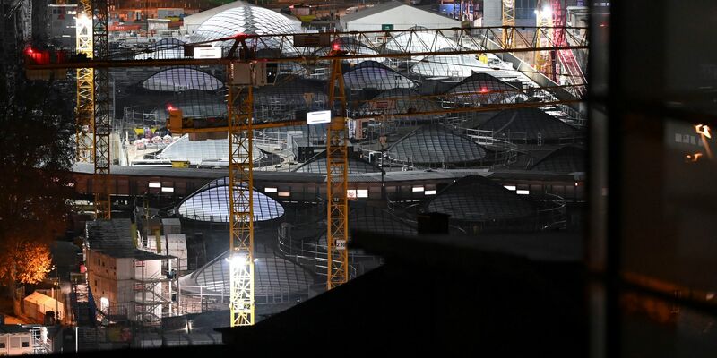 Wann gehen im neuen Stuttgarter Tiefbahnhof auch offiziell die Lichter an? - Foto: Katharina Kausche/dpa