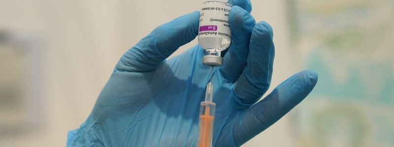 Die Klägerin führt ihre Gesundheitsschäden auf die Impfung zurück. (Archivbild) - Foto: Owen Humphreys/PA Wire/dpa