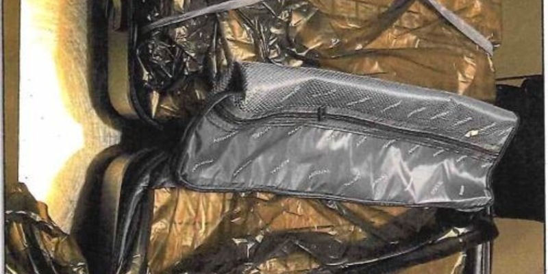 HZA-P: Potsdamer Zoll entdeckt knapp 80.000 Zigaretten am Flughafen BER / Zollfahndungsamt Berlin Brandenburg übernimmt die Ermittlungen - Foto: presseportal.de