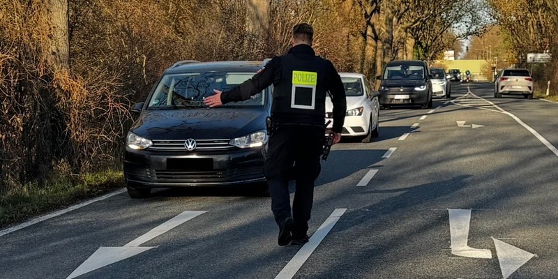 POL-GF: Verkehrskontrollen decken Verstöße auf - Foto: presseportal.de