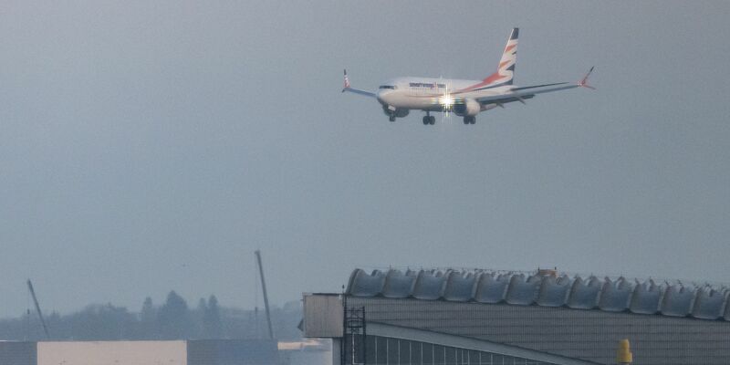 Bis zum Jahresende werden weitere Flüge dieser Art erwartet. - Foto: Fabian Sommer/dpa
