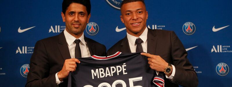 Nach eineinhalb Jahren juristischen Tauziehens zwischen PSG und Mbappé hat das Arbeitsgericht zugunsten des Spielers entschieden (Archivbild). - Foto: Michel Spingler/AP/dpa