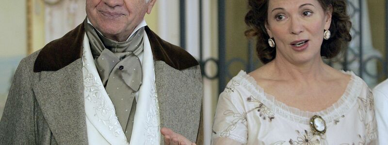 2008 sah man ihn als Konsul Jean von Buddenbrook in Breloers «Buddenbrooks»-Neuverfilmung. (Archivfoto) - Foto: Jörg Carstensen/dpa