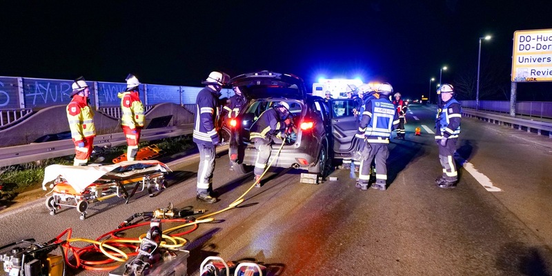 FW-DO: Verkehrsunfall auf der Mallinckrodtstraße führt zu Vollsperrung - Foto: presseportal.de