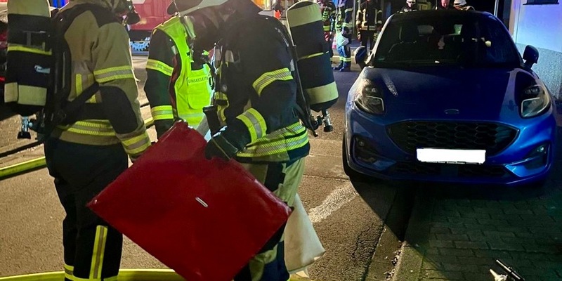 FW-OE: Nächtlicher Brandeinsatz in Elspe - Foto: presseportal.de