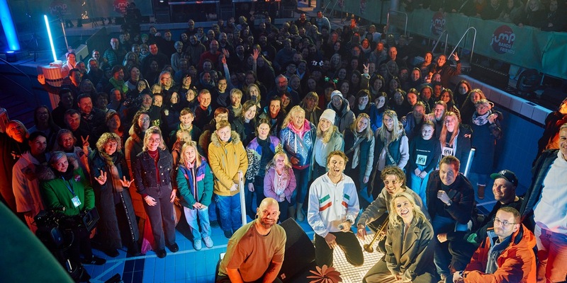 MDR Jump-„Bands for Friends“ mit Clueso: Ein ganz besonderes Weihnachtsgeschenk - Foto: presseportal.de