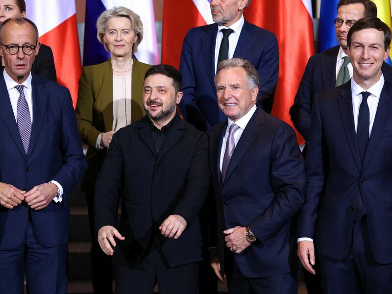 Das Ringen um ein mögliches Ende des Ukraine-Kriegs soll laut Berichten demnächst mit Gesprächen in Miami weitergehen. (Archiv) - Foto: Lisi Niesner/Reuters/Pool/dpa