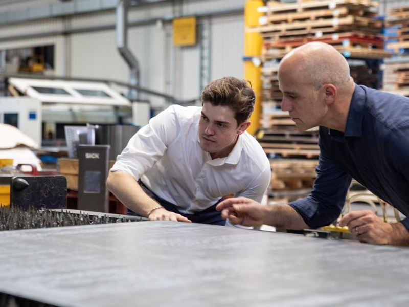 Wenn Stammkunden wegbrechen: Warum Industrie-Vertrieb digital neu gedacht werden muss - Foto: presseportal.de