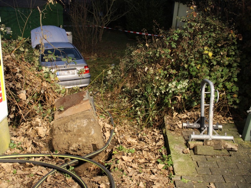 POL-RBK: Leichlingen - 73-Jähriger bei Alleinunfall verstorben - Foto: presseportal.de