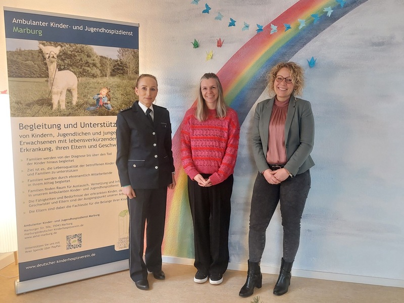 Mittelhessen: MITTELHESSEN: Hessische Polizei zeigt Teamgeist und Engagement bei Adventsradeln - Foto: presseportal.de