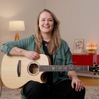 Sophie Chassée macht Gitarre lernen leicht / Neue Videokurs-Reihe für Einsteigerinnen und Einsteiger - Foto: presseportal.de