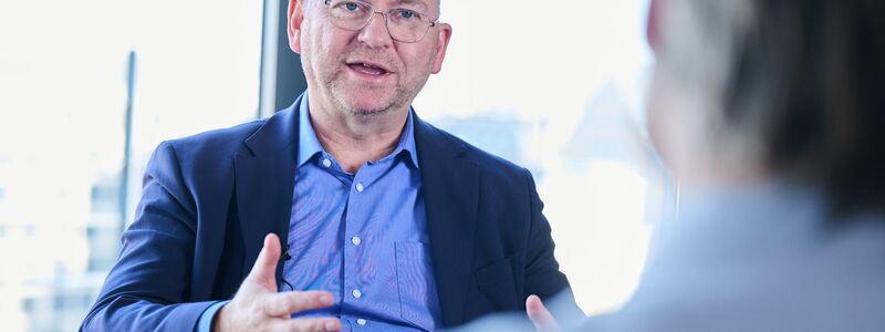 Verdi-Chef Werneke will die Arbeitgeber stärker unter Druck setzen. - Foto: Annette Riedl/dpa