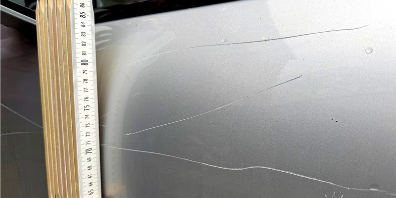 POL-PDKL: Wer hat den Mercedes zerkratzt? - Foto: presseportal.de