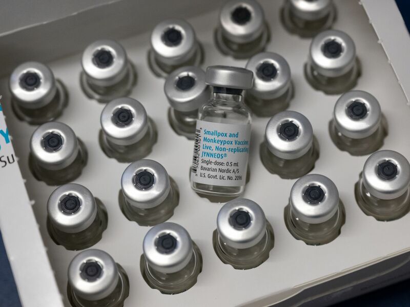 Eine Mpox-Impfung wird auch Sexarbeiterinnen und Sexarbeitern empfohlen. (Symbolbild) - Foto: Sven Hoppe/dpa/dpa-tmn