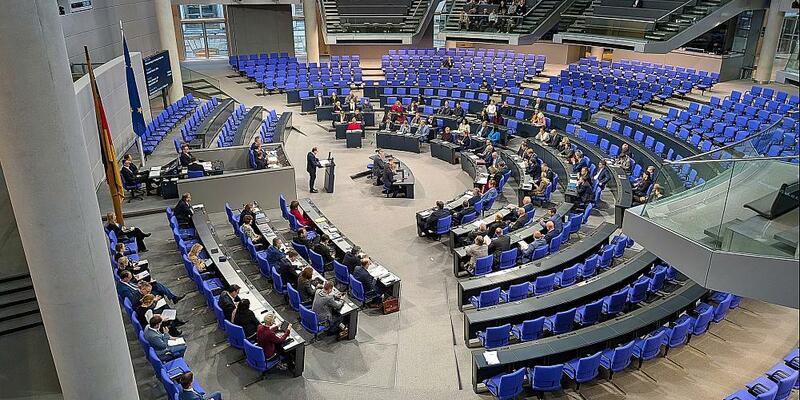 Bundestagssitzung am 18.12.2025 - Foto: über dts Nachrichtenagentur