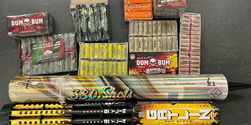 HZA-HH: 6000 Feuerwerkskörper durch den Hamburger Zoll sichergestellt//Zoll warnt vor gefährlichem Feuerwerk aus dem Ausland - Foto: presseportal.de