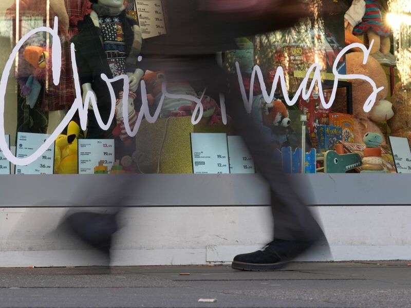 Erst ab 14.00 Uhr wird es an Heiligabend ruhiger.  - Foto: Marcus Brandt/dpa