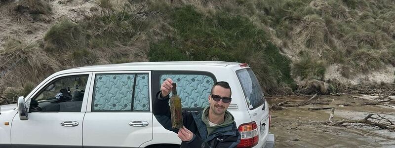 Nach ihrer langen Reise soll die Flasche nun in Zusammenarbeit mit einer tasmanischen Ozeanographin genauer untersucht werden. - Foto: Michael Gee/Alfred-Wegener-Institut Hemholtz-Zentrum für Polar- und Meeresforschung/dpa