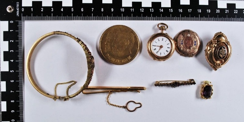 POL-NI: Schmuck aufgefunden - Eigentümer gesucht - Foto: presseportal.de