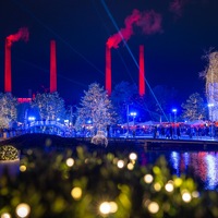 Licht trifft Klang: Winterbeleuchtung in der Autostadt erstmals als spektakuläre Licht- und Soundshow inszeniert - Foto: presseportal.de
