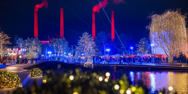 Licht trifft Klang: Winterbeleuchtung in der Autostadt erstmals als spektakuläre Licht- und Soundshow inszeniert - Foto: presseportal.de