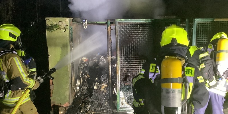 FW-OB: Brand auf der Duisburger Straße beschäftigt Feuerwehr - Foto: presseportal.de