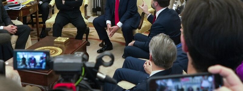 Das Treffen im Oval Office endet mit einem beispiellosen Eklat. (Archivbild) - Foto: Mystyslav Chernov/AP/dpa