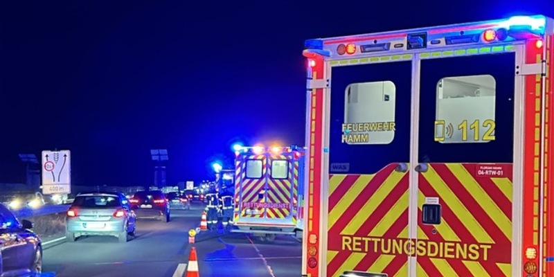 FW-WRN: Verkehrsunfall auf der Bundesautobahn 1 in Fahrtrichtung Köln - Foto: presseportal.de
