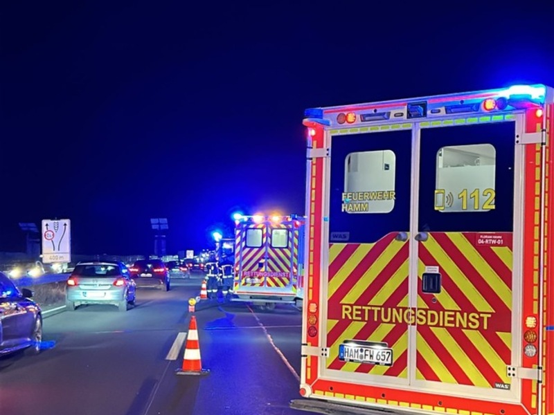 FW-WRN: Verkehrsunfall auf der Bundesautobahn 1 in Fahrtrichtung Köln - Foto: presseportal.de