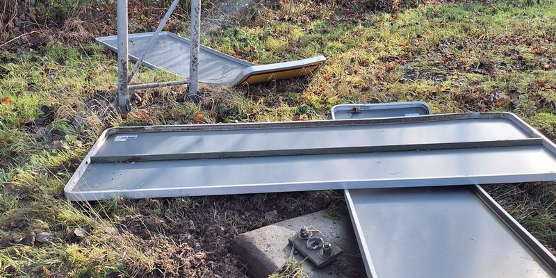 POL-PDTR: Verkehrsschild an B50/ Abfahrt Hochscheid beschädigt - Foto: presseportal.de