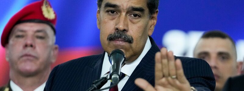 Maduro fürchtet einen Umsturzversuch der USA in seinem Land. - Foto: Matias Delacroix/AP/dpa