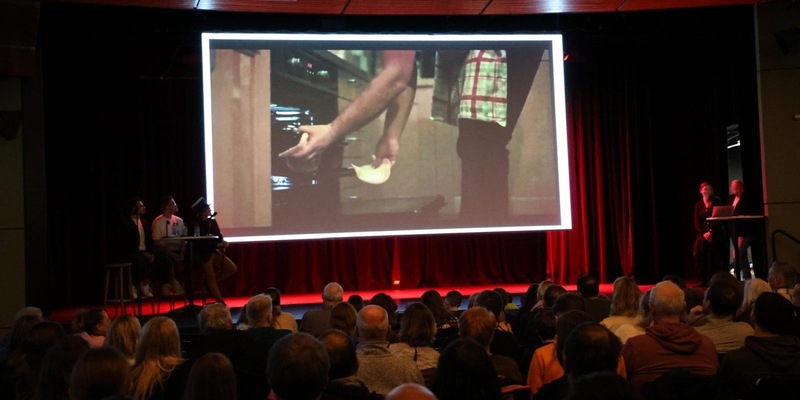 Feuerwehr MTK: 300 Gäste feiern erfolgreiche Premiere von Charlie und die Feuerwehrfabrik - Weihnachtsfilm jetzt online - Foto: presseportal.de